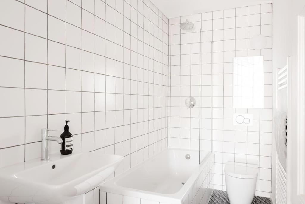 Spacious Georgian Pad - Free Parking - Walk To Bath Διαμέρισμα Εξωτερικό φωτογραφία