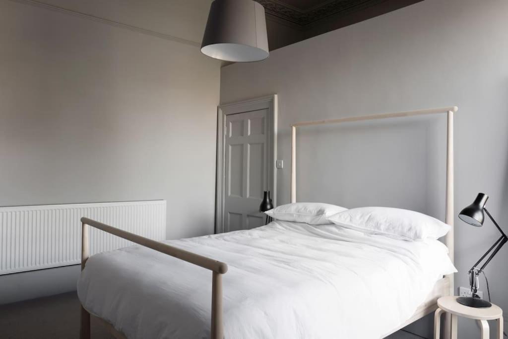 Spacious Georgian Pad - Free Parking - Walk To Bath Διαμέρισμα Εξωτερικό φωτογραφία