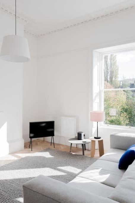 Spacious Georgian Pad - Free Parking - Walk To Bath Διαμέρισμα Εξωτερικό φωτογραφία