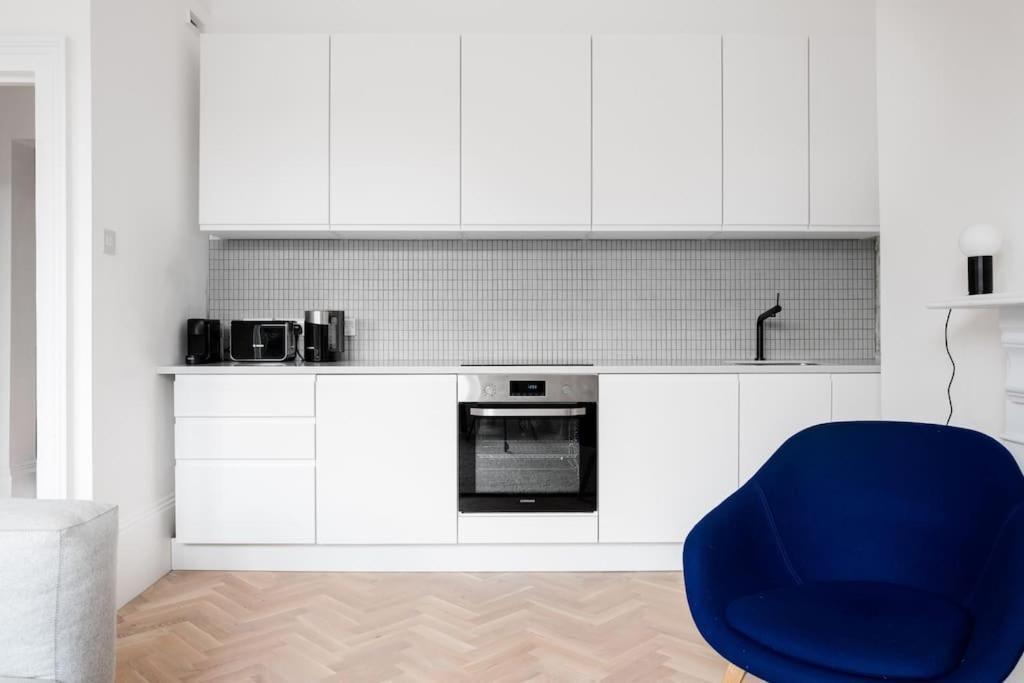 Spacious Georgian Pad - Free Parking - Walk To Bath Διαμέρισμα Εξωτερικό φωτογραφία