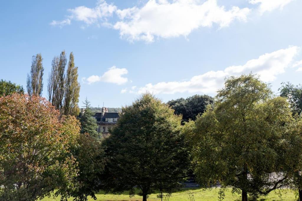 Spacious Georgian Pad - Free Parking - Walk To Bath Διαμέρισμα Εξωτερικό φωτογραφία